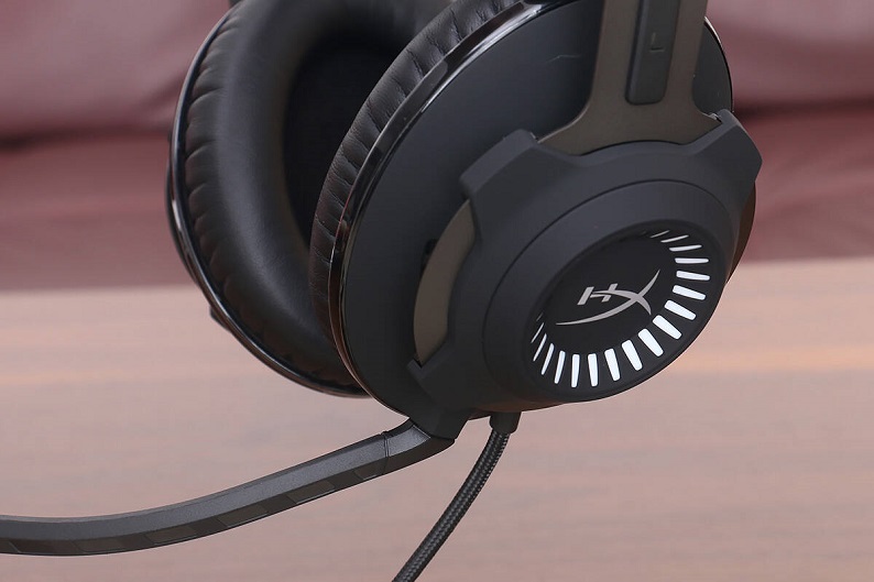 HyperX Cloud Revolver S Gaming Headset Review