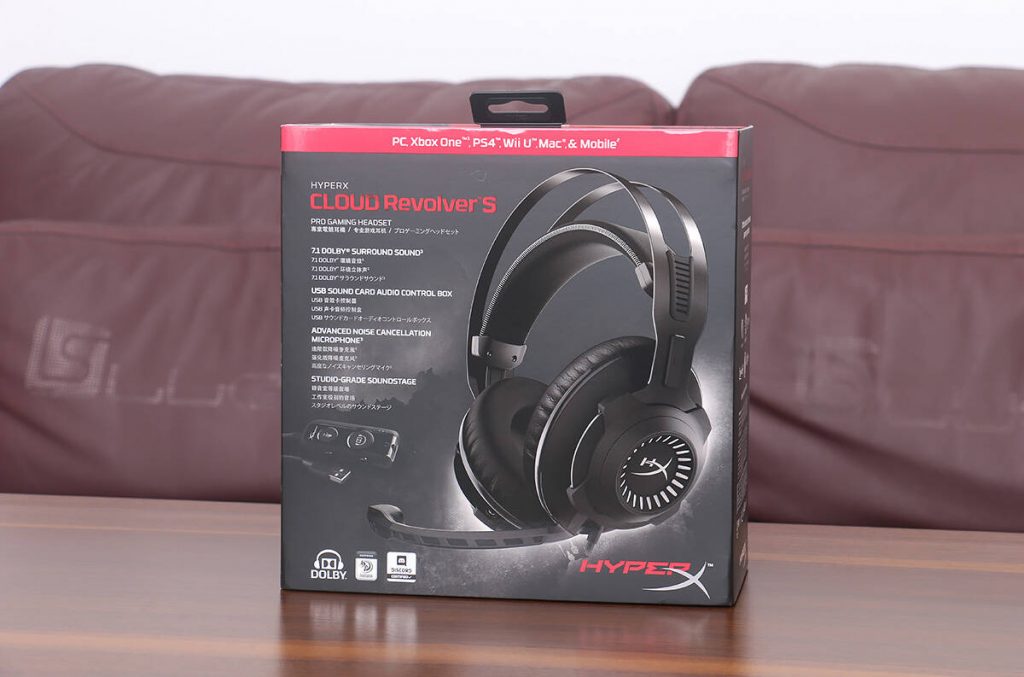 HyperX Cloud Revolver S Package