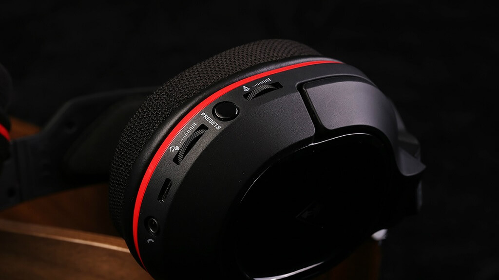 Stealth 450 Right Ear Cup Buttons Interfaces