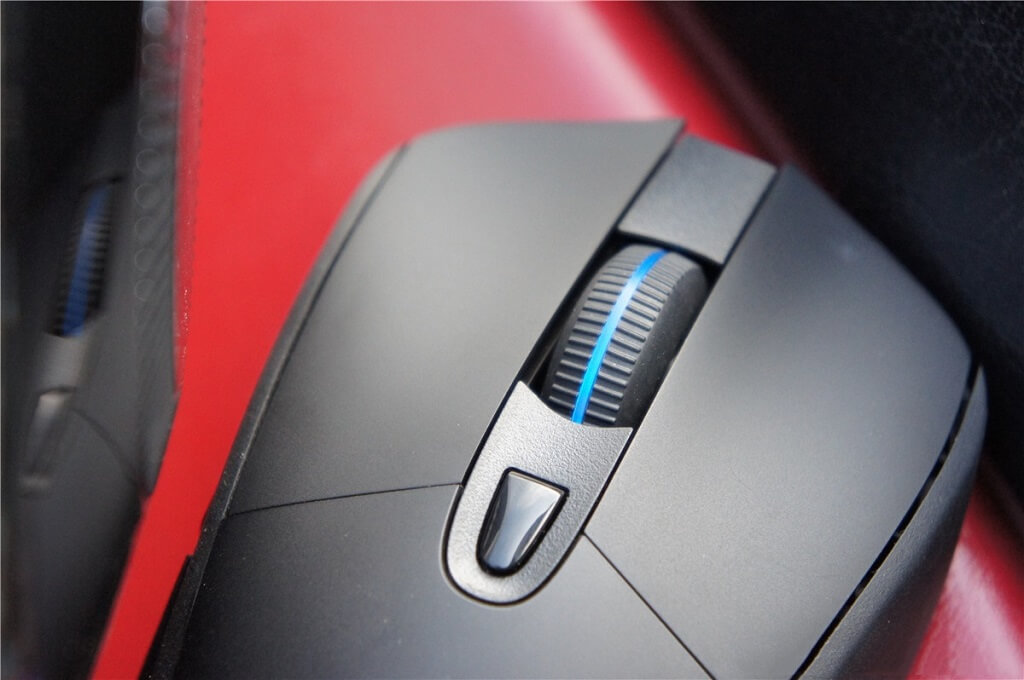 Logitech G703 HERO Scroll Wheel