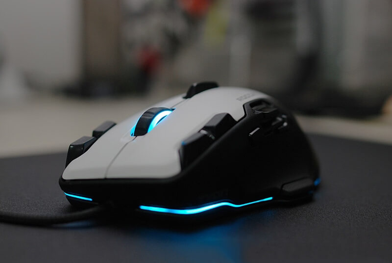 Roccat Tyon Lighting