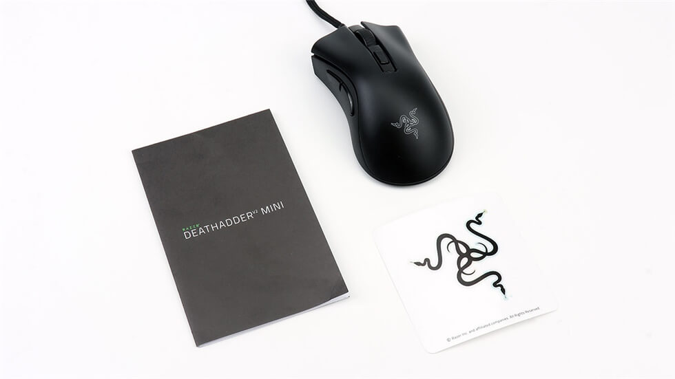 Razer DeathAdder V2 Mini Unboxing