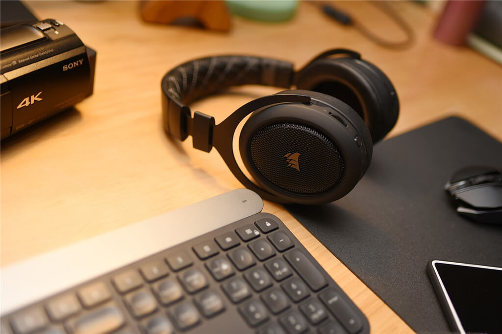 Corsair HS70 Wireless Gaming Headset