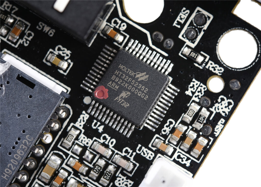 Cooler Master MM710 Microcontrollers
