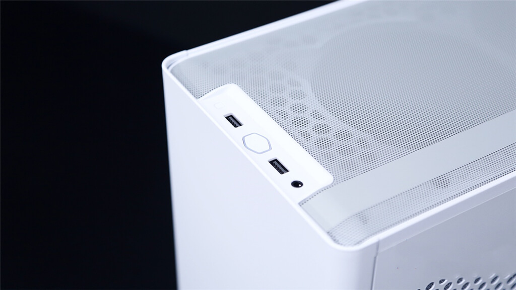 Top of Cooler Master NR200P